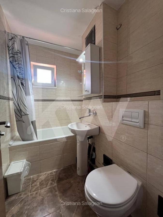 Apartament de inchiriat cu 3 camere - zona Vasile Aron - 8