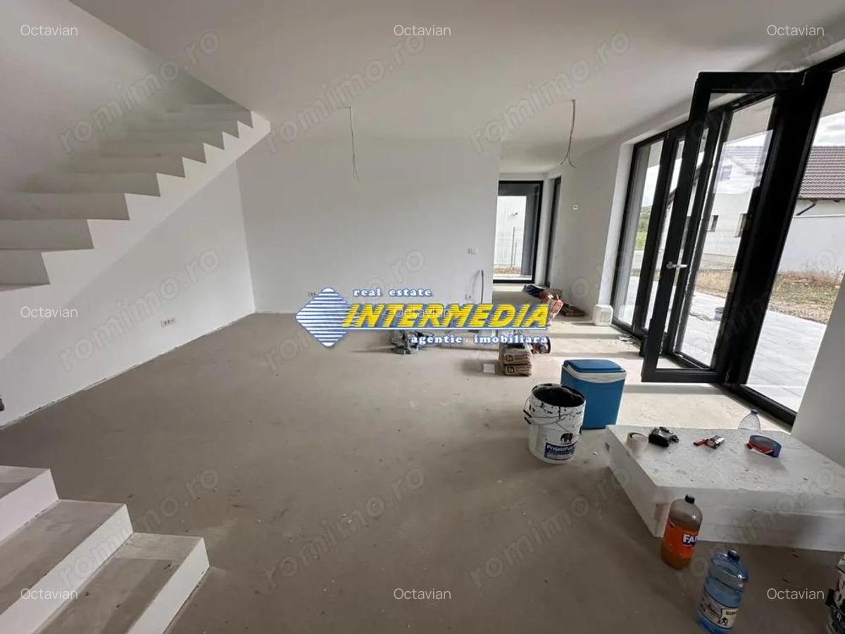 Casa noua de vanzare in Alba Iulia teren 386 mp cu toate utilitatile - 3