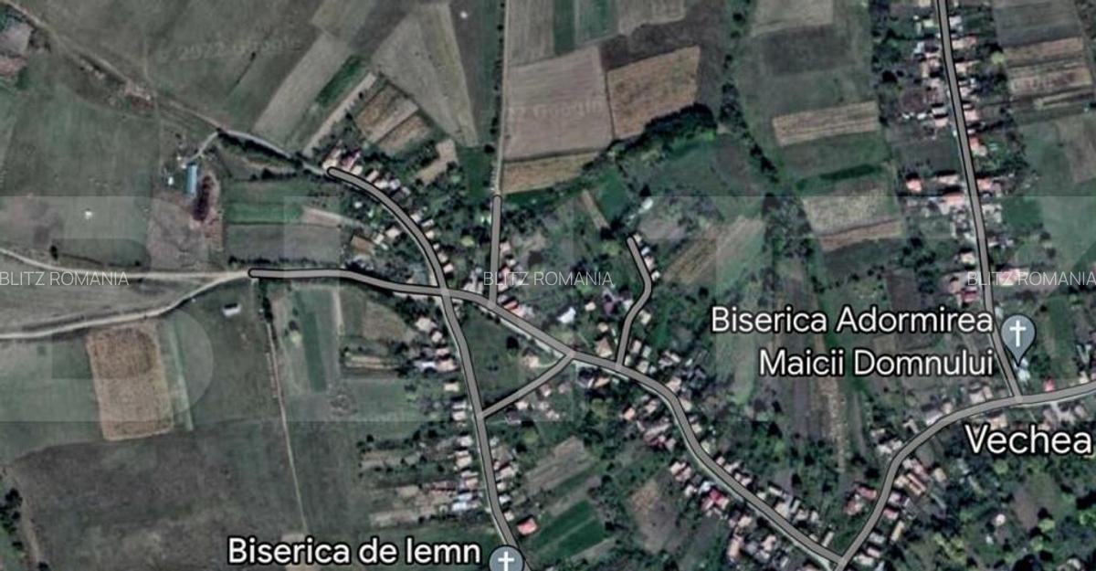 Teren intravilan cu suprafata de 3500mp,situat in satul Vech - 1