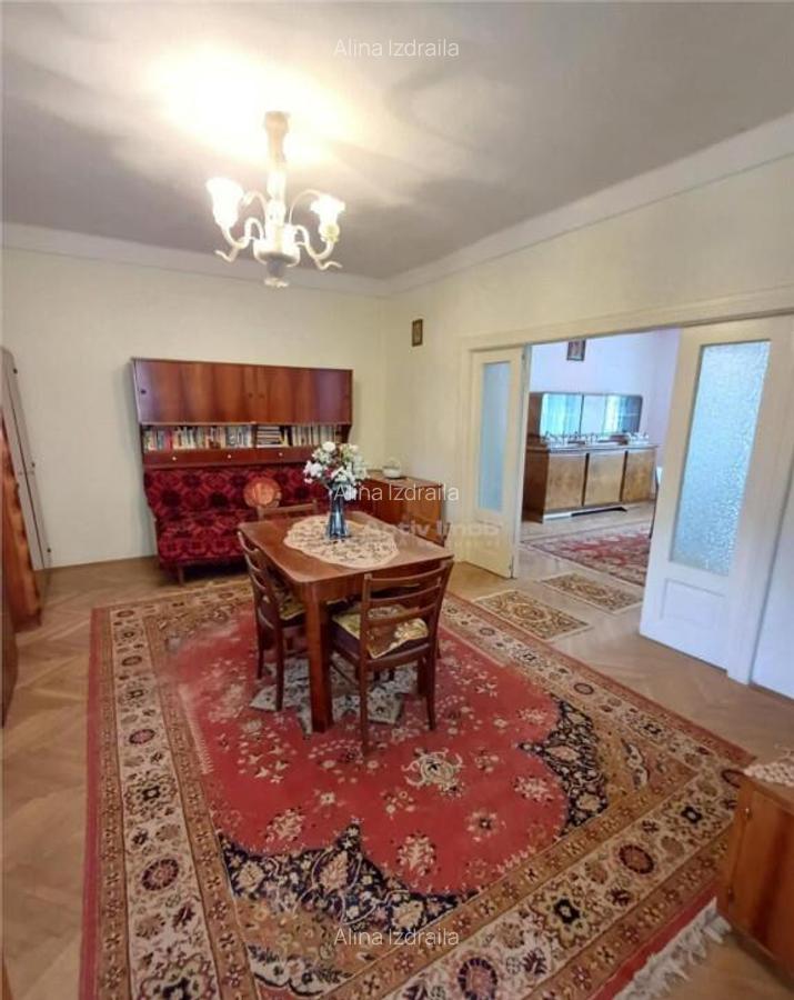 Casa deosebita stil clasic si modern de - 1