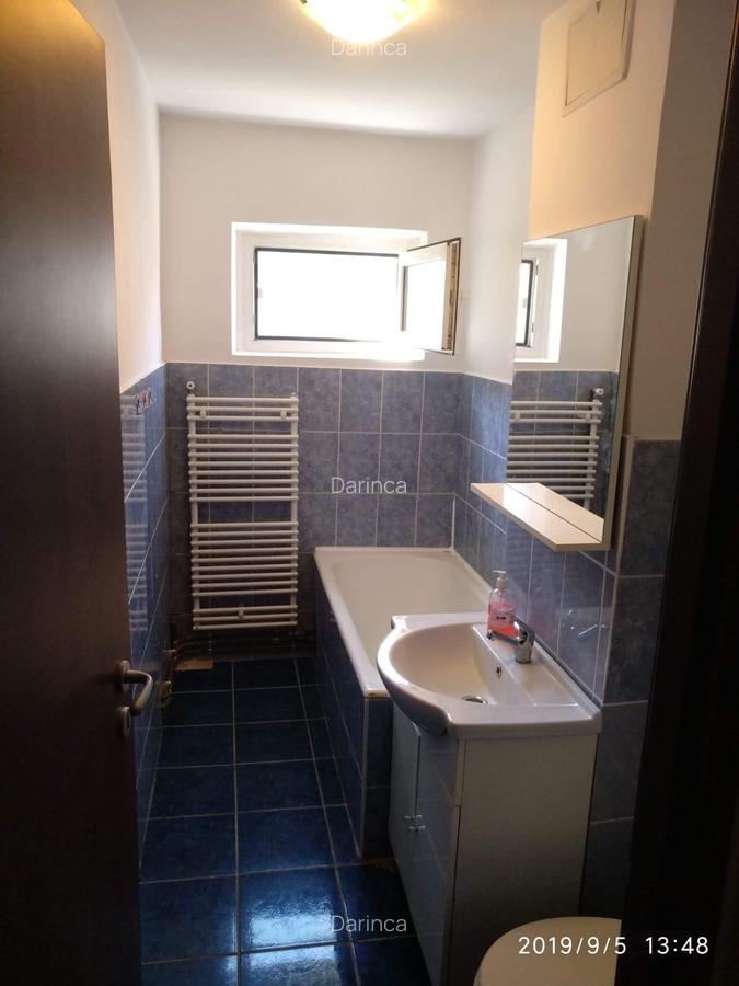 2 camere .. C Sagului ... etajul 3 cu centrala .. 88.000 euro - 10
