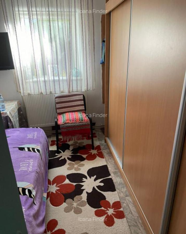 Casa cu 3 camere, garaj ?i curte spa?ioasa zona Giul - 4
