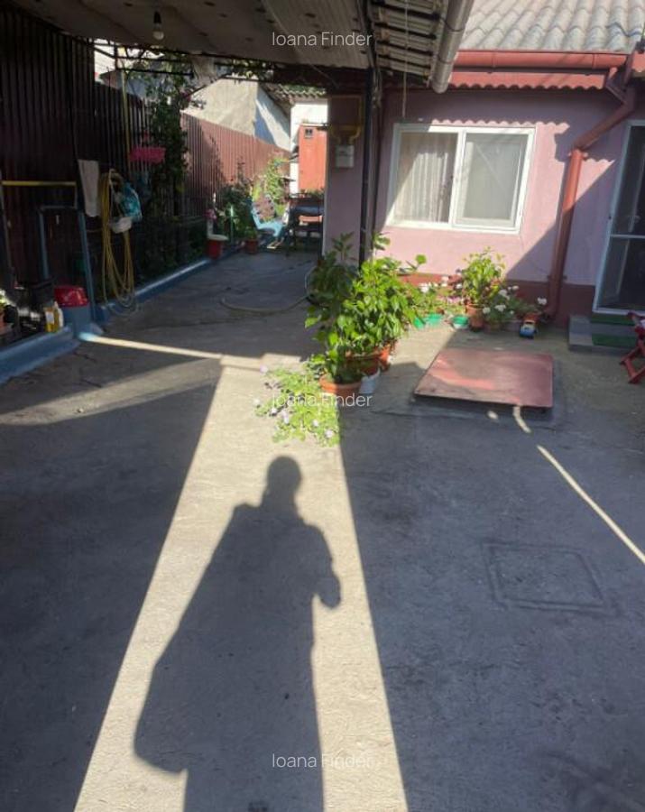 Casa cu 3 camere, garaj ?i curte spa?ioasa zona Giul - 17