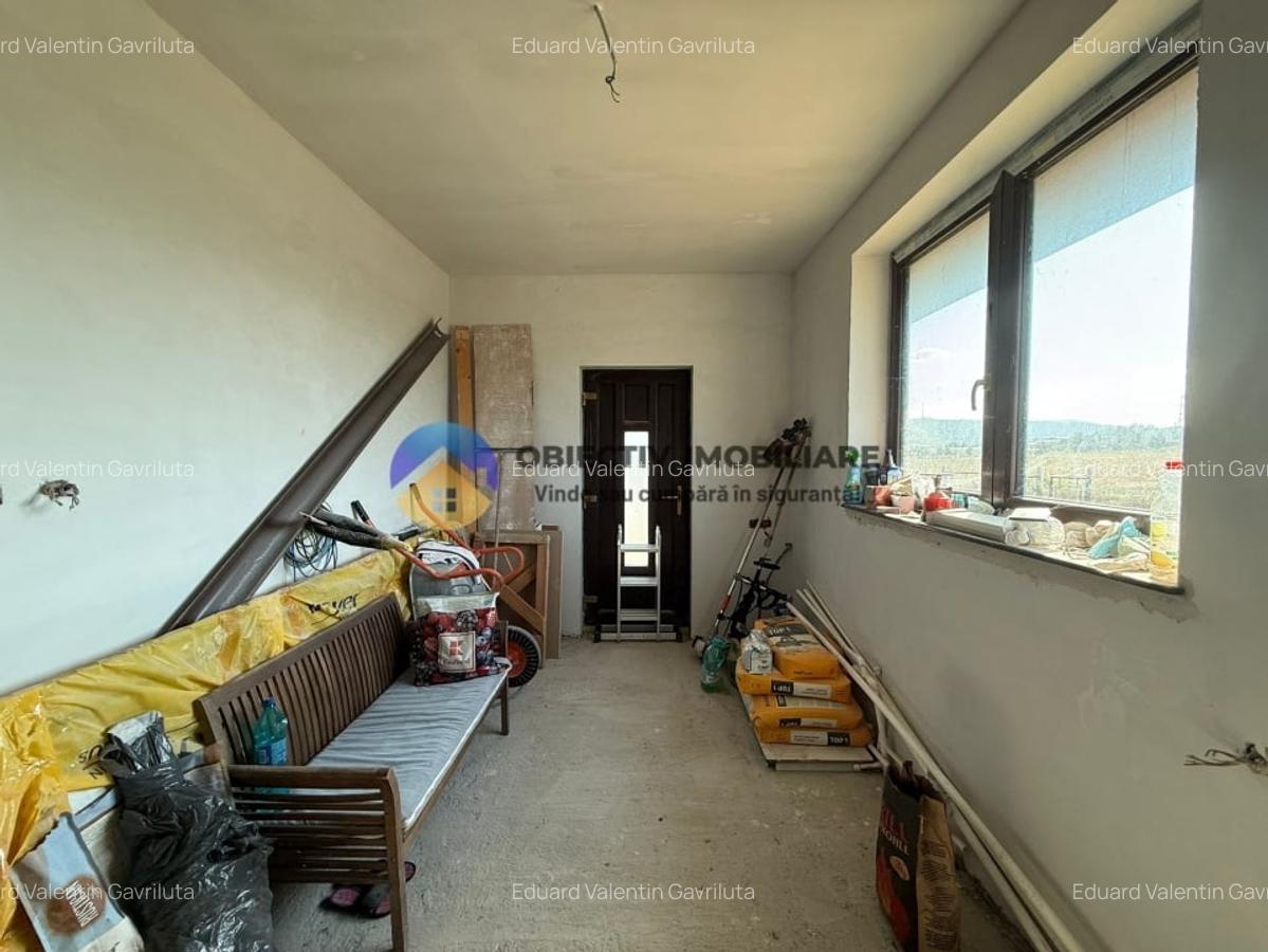 Casa + teren de vanzare - Zona Garcina - 14
