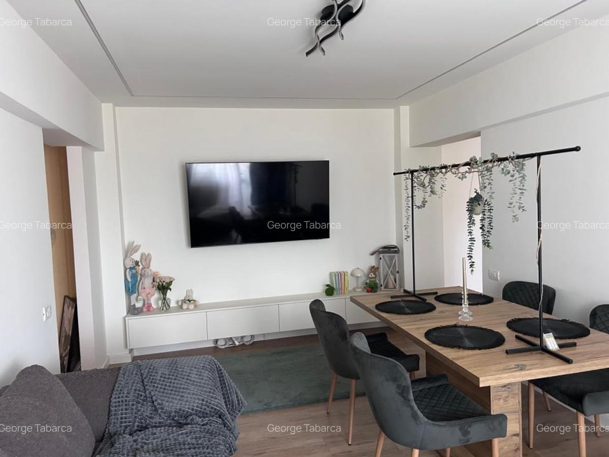 Apartament 4 Camere - Ultracentral, 100 mp, Etaj 4/4, Partial Renovat - 3