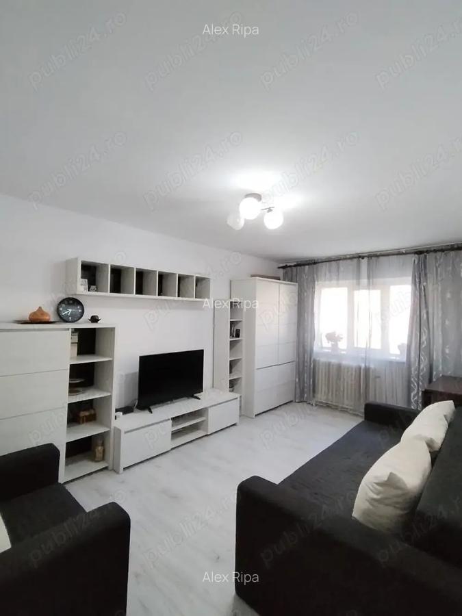 Apartament de vanzare 2 camere Calarasi - 1