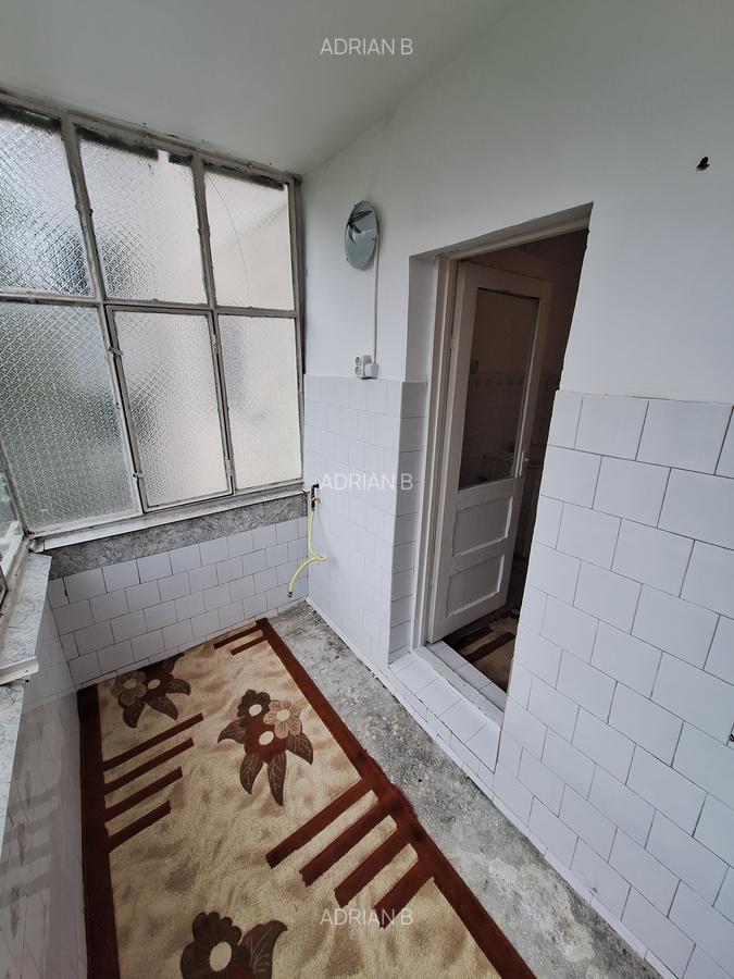 Apartament cu 2 camere decomandat în Lipovei - 10