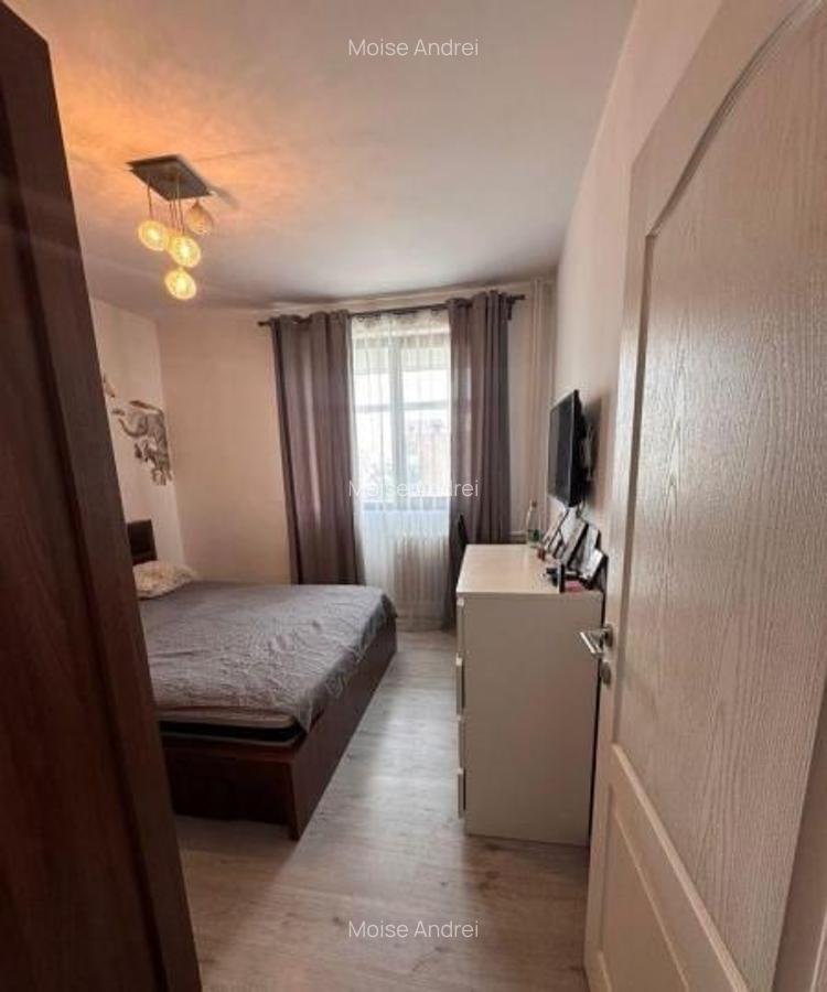 Apartament 3 camere decomandat renovat zona metrou Romancierilor - 2