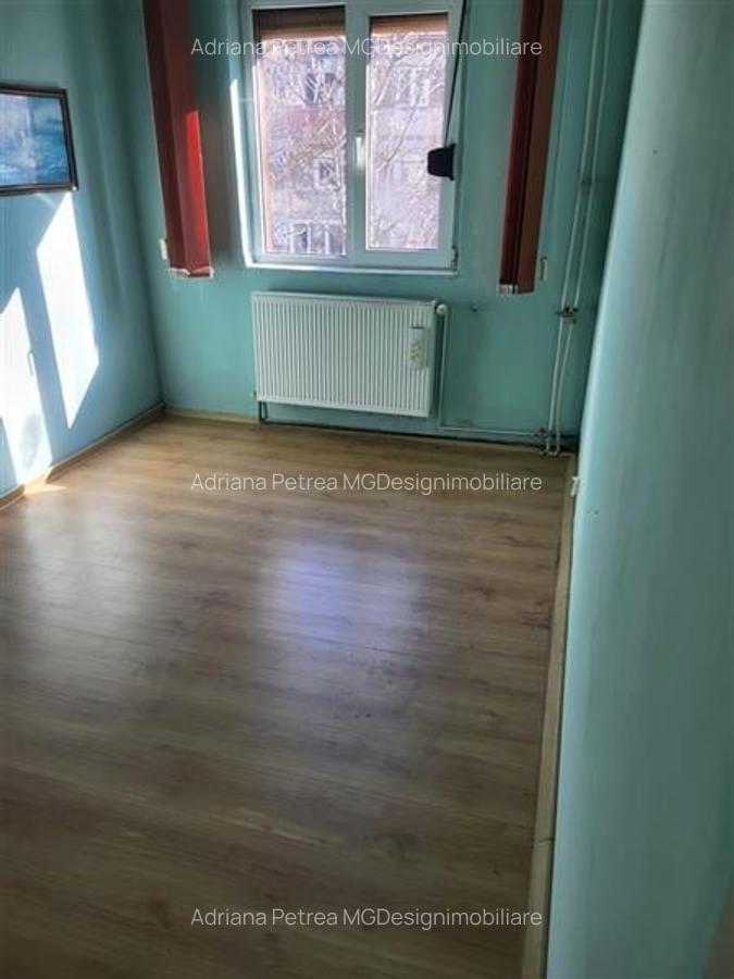 Apartament cu 4 camere semidecomandat în Circumvalațiunii - 8