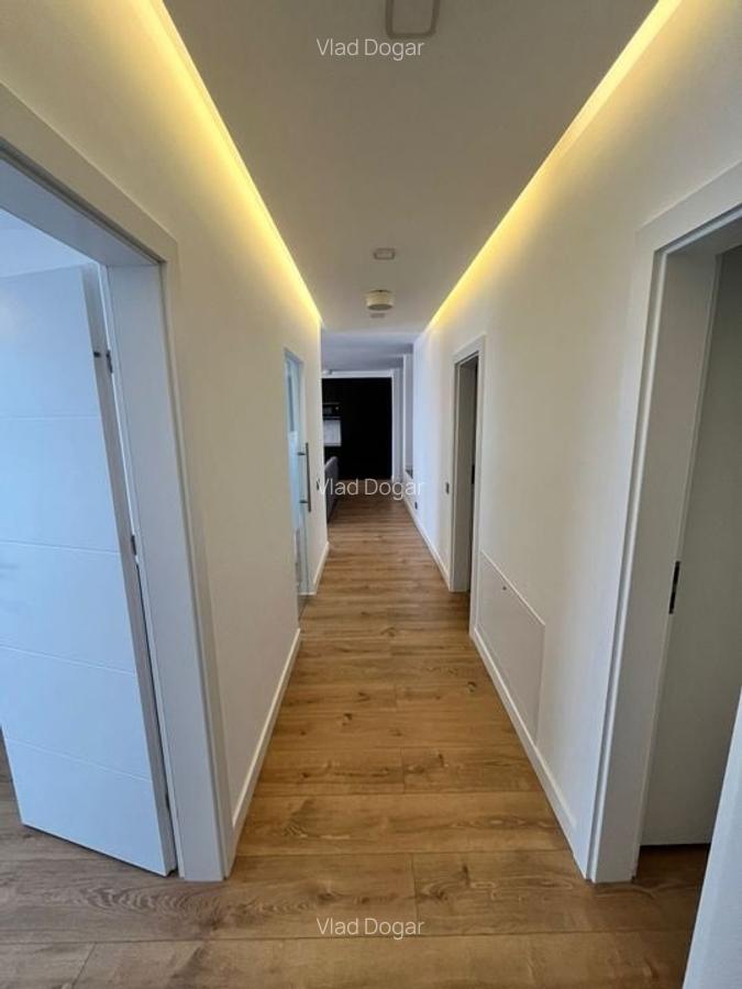 Penthouse 4 camere, loc parcare, zona Gheogheni- str. Septimiu Albini - 7
