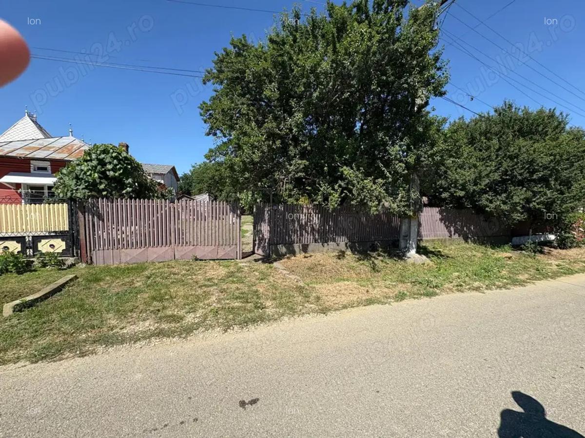 Vand casa la ?ara localitatea Vlasceni - 1 Vand casa la ?ara localitatea Vlasceni - 1