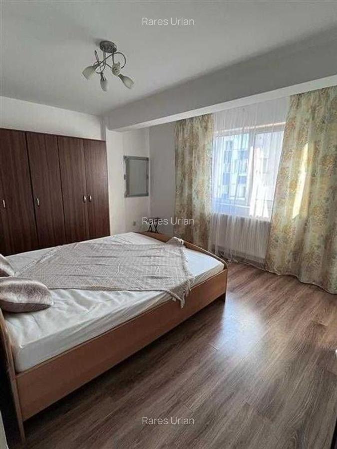 Apartament de inchiriat cu loc de parcare, 3 camere in cartierul Intre Lacuri, C - 4