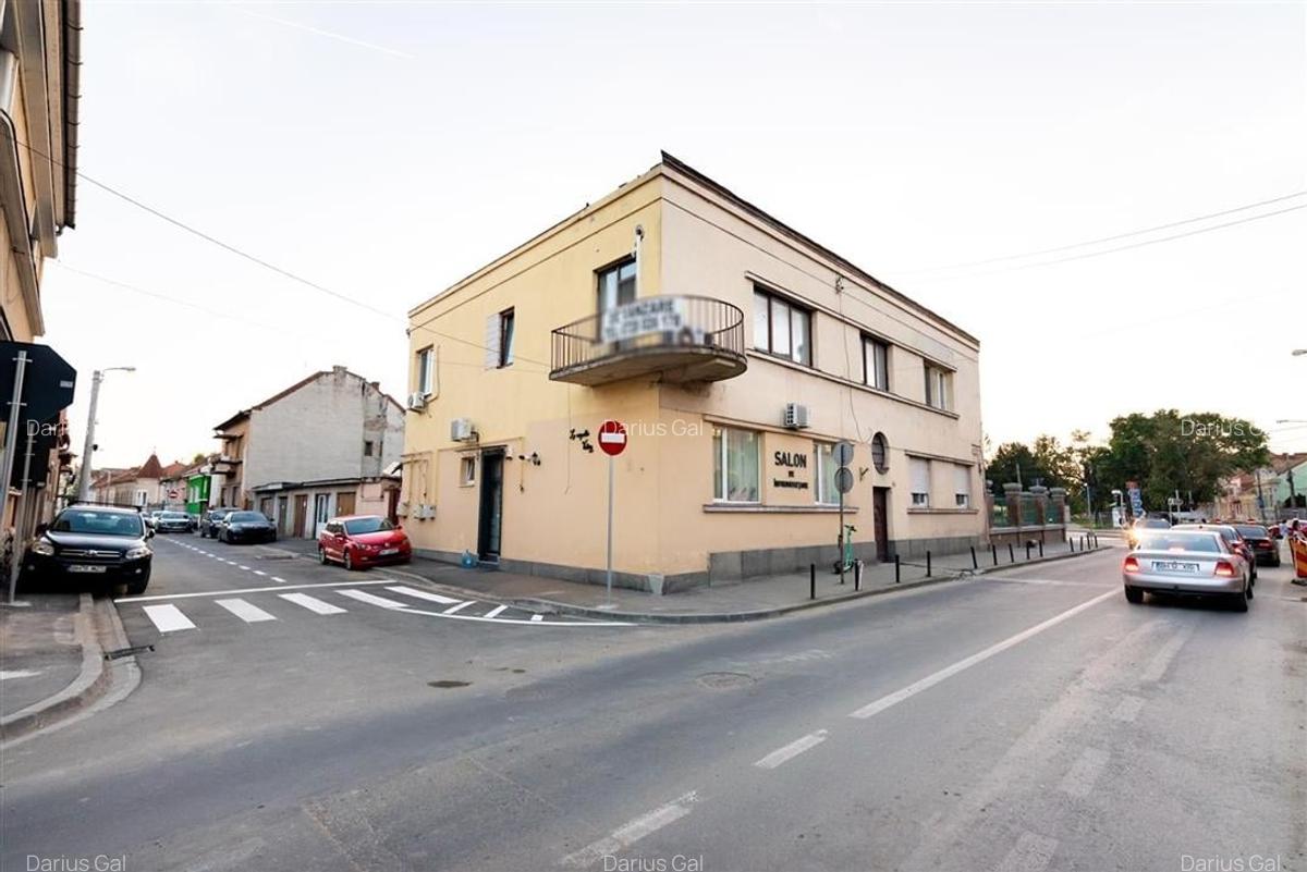 Apartament cu 2 camere semidecomandat în Central - 1