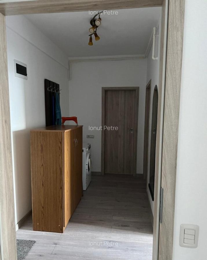 Proprietar-inchiriez apartament 2 cam,Iuliu Maniu nr.405,parcare subt. - 4