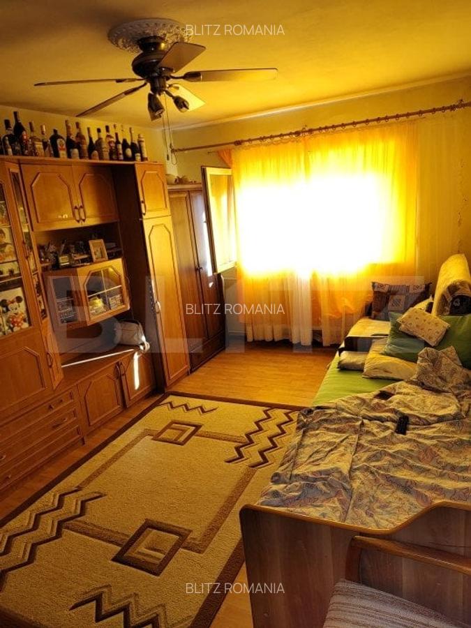 Apartament 3 camere, 56 mp, zona Decebal - 2