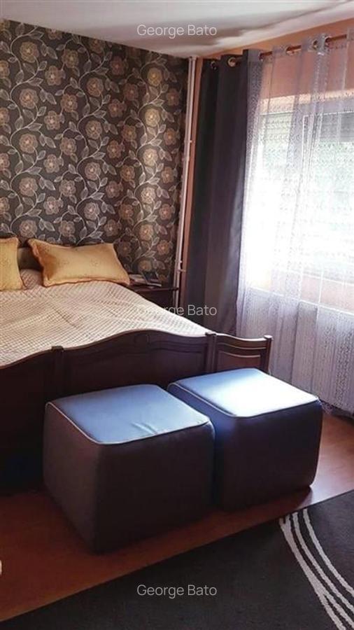 Apartament cu 4 camere decomandat în Rogerius - 5