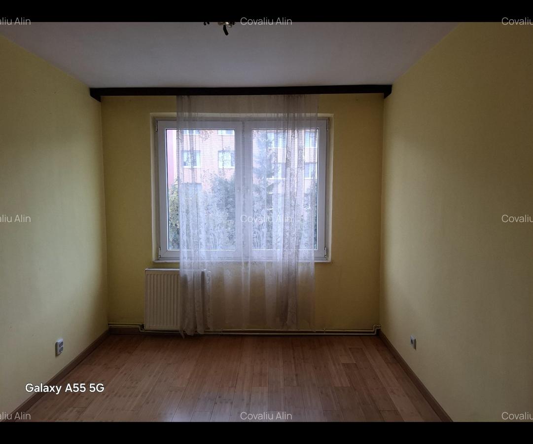 Noua, vis-a-vis DEDEMAN, apartament 4 camere decomandat, 2 bai, etaj 2/4. - 9