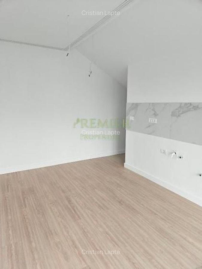 CLADIRE BIROURI SAU COMERCIAL | 550 MPU | 22 CAMERE 10 BAI 8 PARCARI | DAMAROAIA - 14