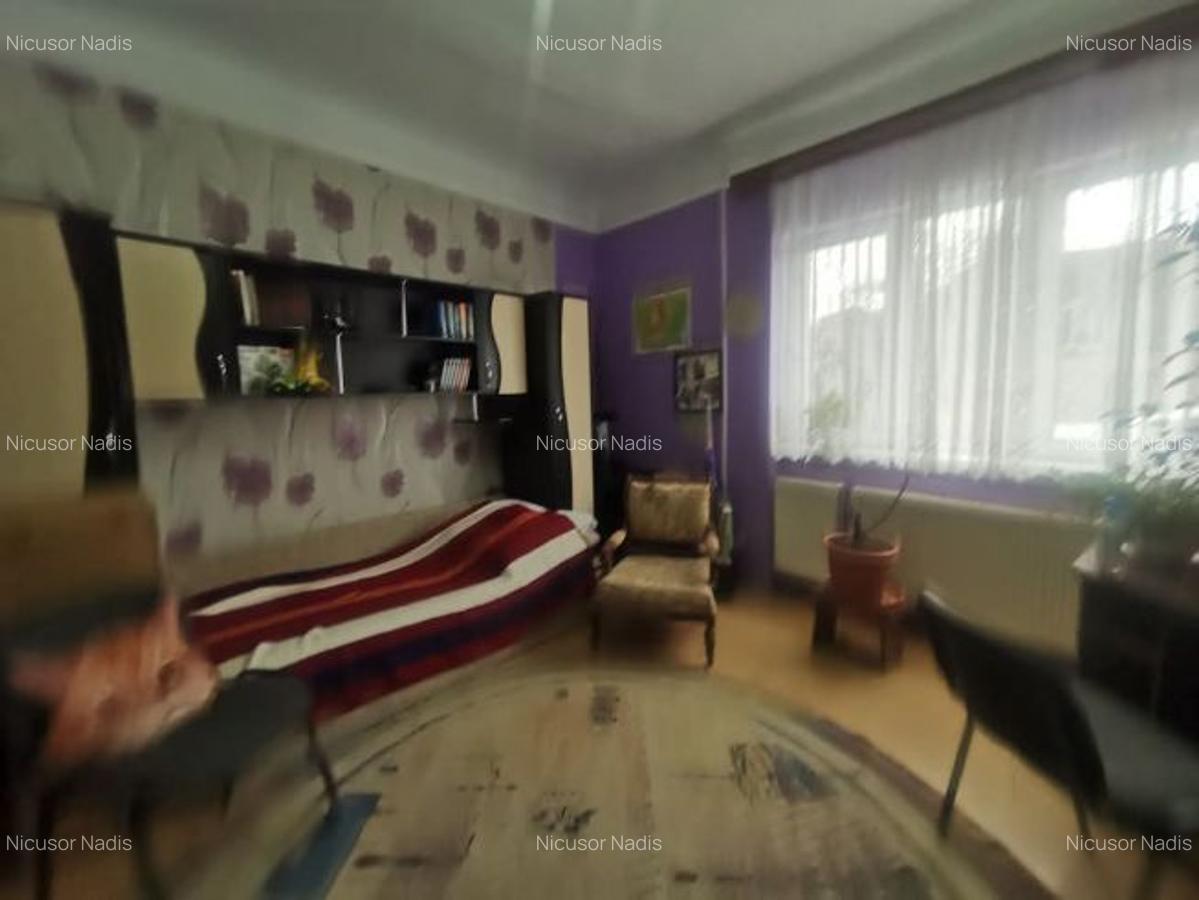 Casă de vânzare - 8
