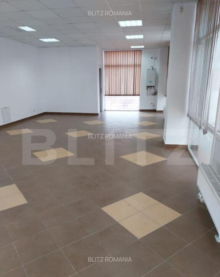 Spatiu comercial, 110 mp, etajul 1, vitrina, zona Burdujeni - 2