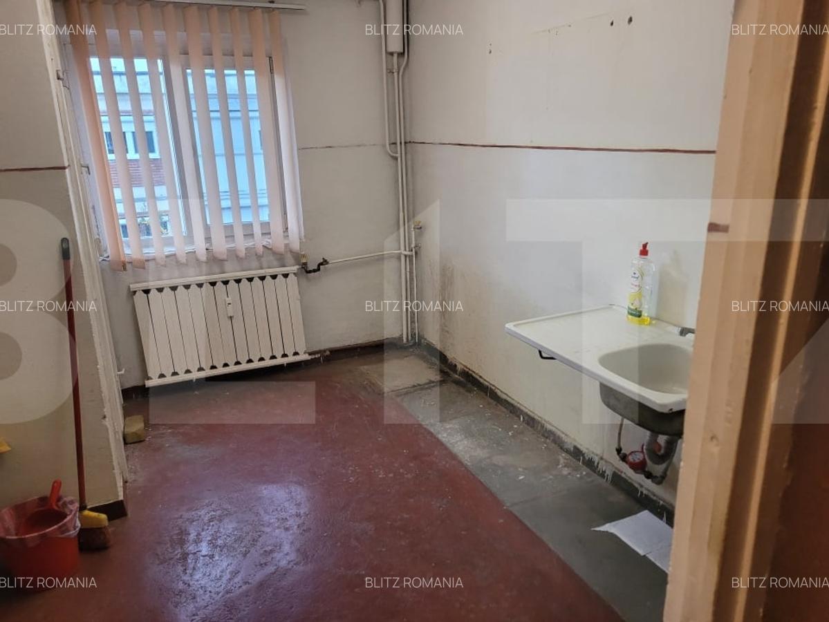Apartament 3 camere, 98 mp, zona Alfa - 4