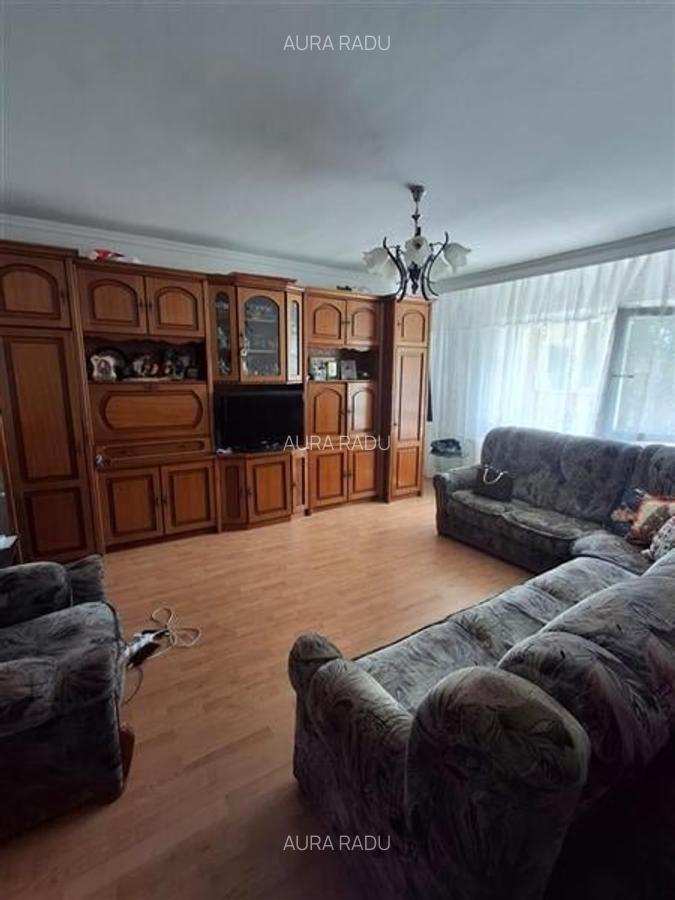 Apartament cu 3 camere decomandat în Doamna Ghica - 3