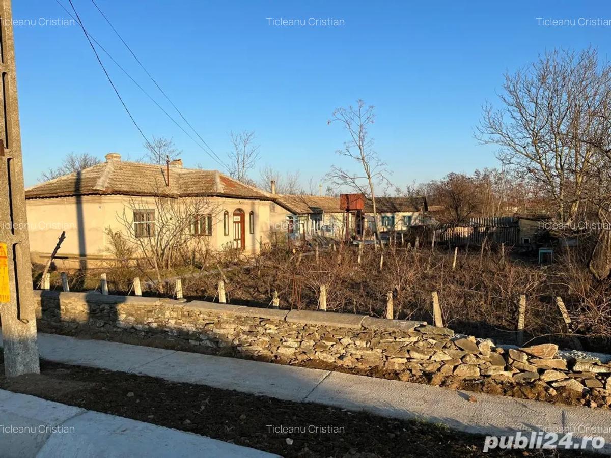 Vand casa + teren in comuna Istria, jud. Constan?a - 1