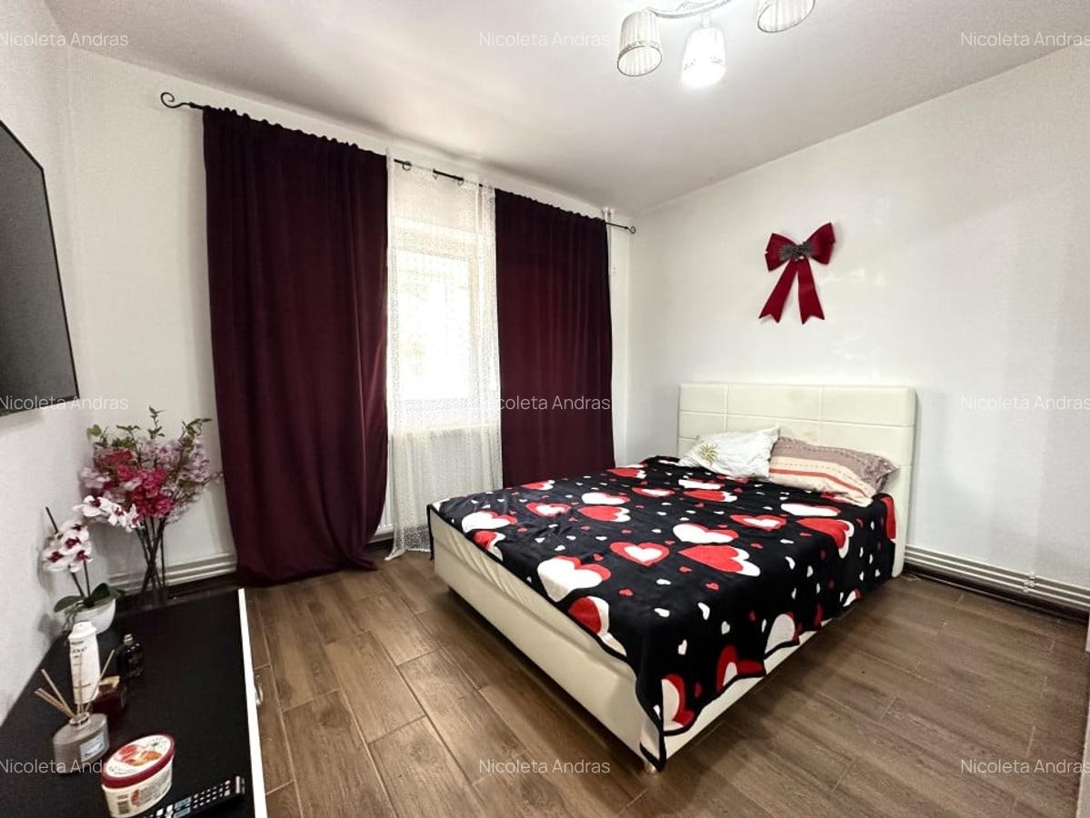 Apartament 2 camere, parter inalt -  zona Torontalului - 2