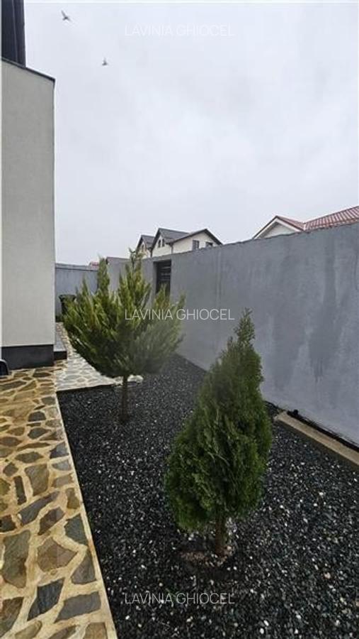 Vila individuala cu piscina, mobilata-utilata modern, disponibila imediat - 40