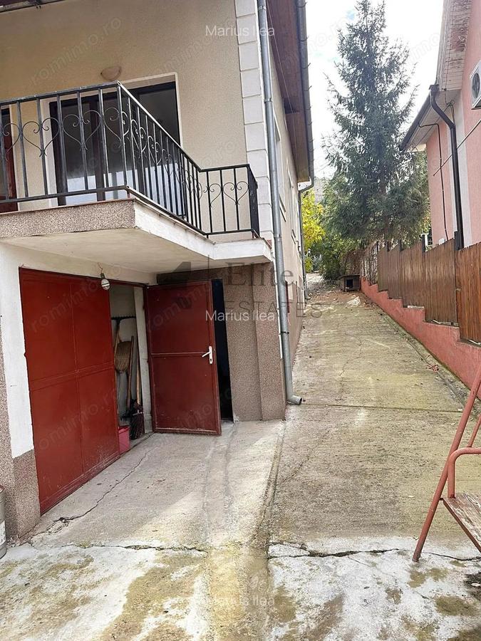Casa 5 camere de vanzare in zona Dealuri Oradea/Spitalul Judetean - 33 Casa 5 camere de vanzare in zona Dealuri Oradea/Spitalul Judetean - 33