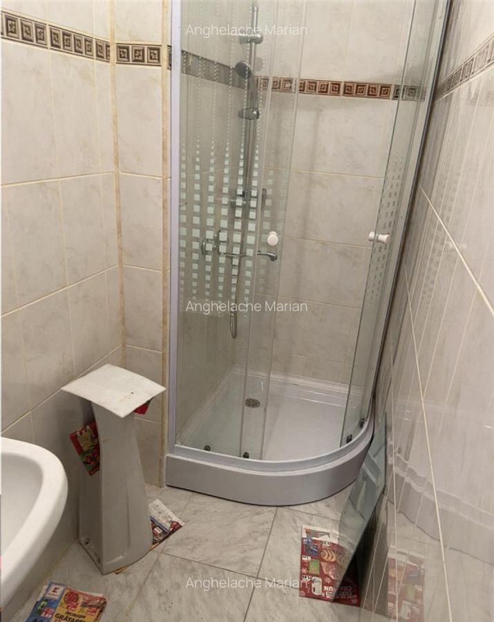 Garsoniera de ,Zona cartier Gara, 32 mp , et 3/4 , renovata - 2
