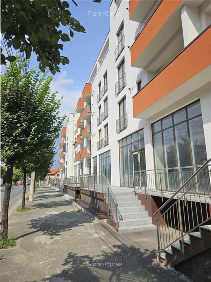 Spatiu Comercial - 200 mp - Showroom - Servicii - Clinica Medicala - 21 Spatiu Comercial - 200 mp - Showroom - Servicii - Clinica Medicala - 21