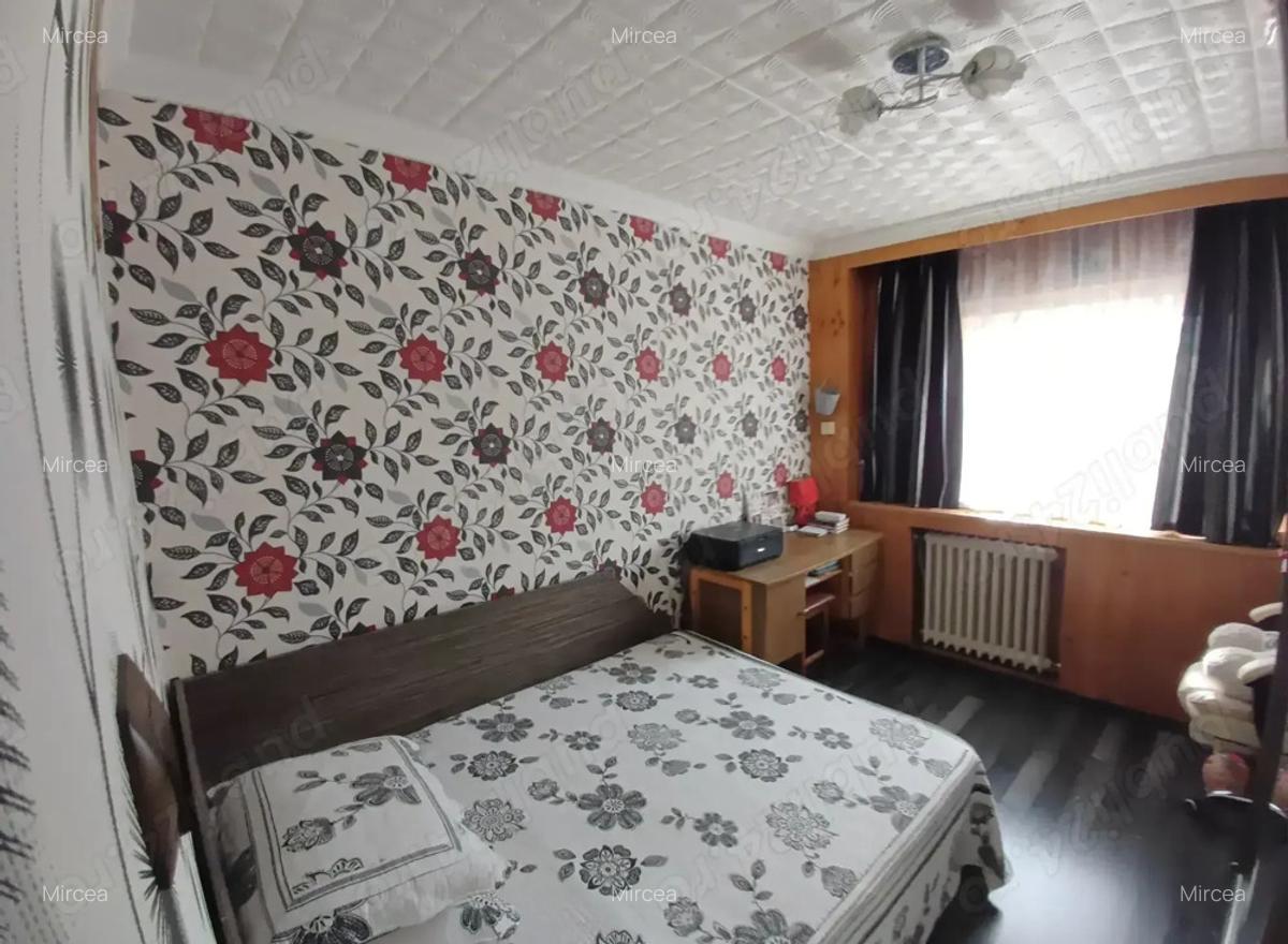 De vanzare apartament cu 3 camere, situat in municipiul Campulung Muscel - 7 De vanzare apartament cu 3 camere, situat in municipiul Campulung Muscel - 7