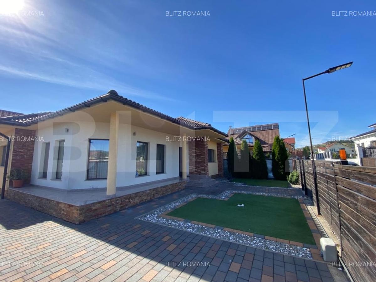 Casa moderna, mobilata, cu curte 5 ari - zona Dedeman, exclusivista - 1