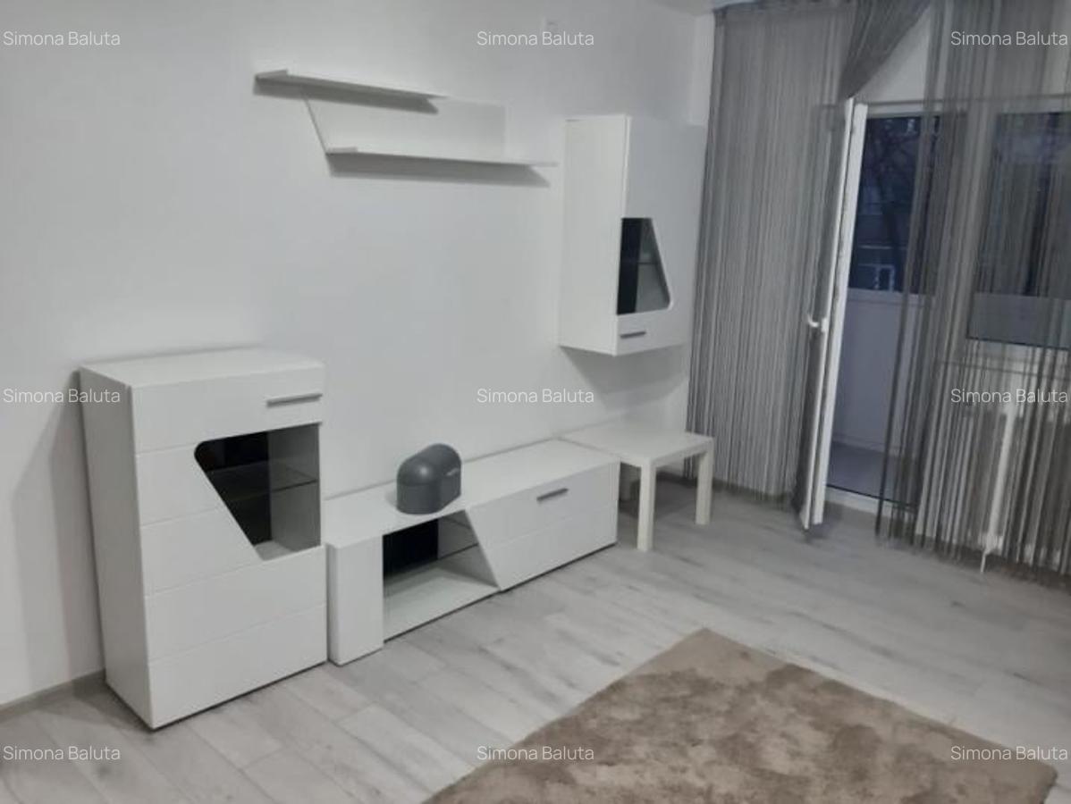 Vanzare apartament 3 camere metrou Gorjului - 1