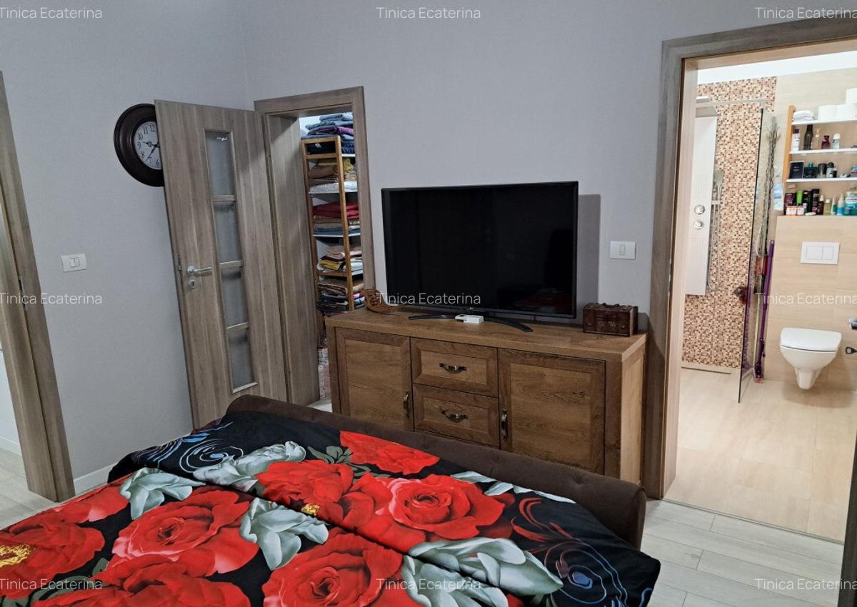 Casa tip duplex, separat prin garaj, Dumbravita, Timis - 8