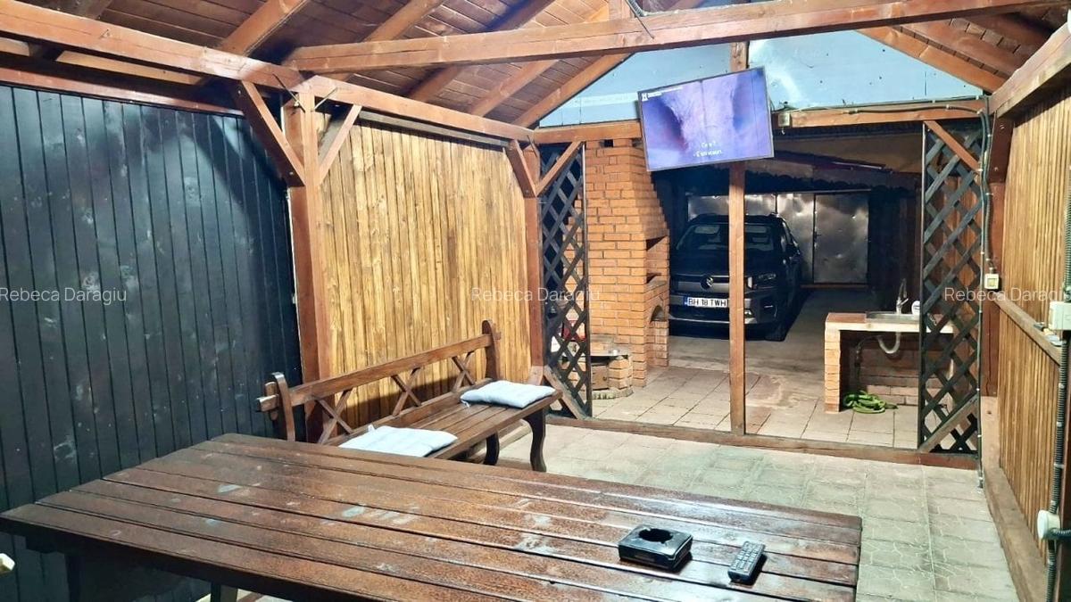 Casa individuala renovata, 4 camere, teren 200 mp - 24