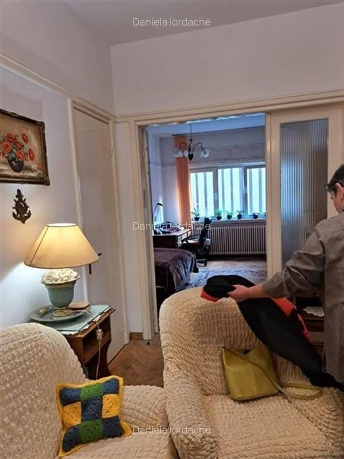 2 camere + un hol de 14mp, B-dul Carol, 83 mp - 4