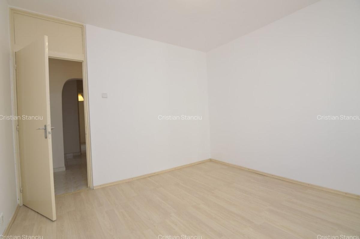 VANZARE APARTAMENT 3 CAMERE UNIRII - NERVA TRAIAN - COMISION 0% - 21
