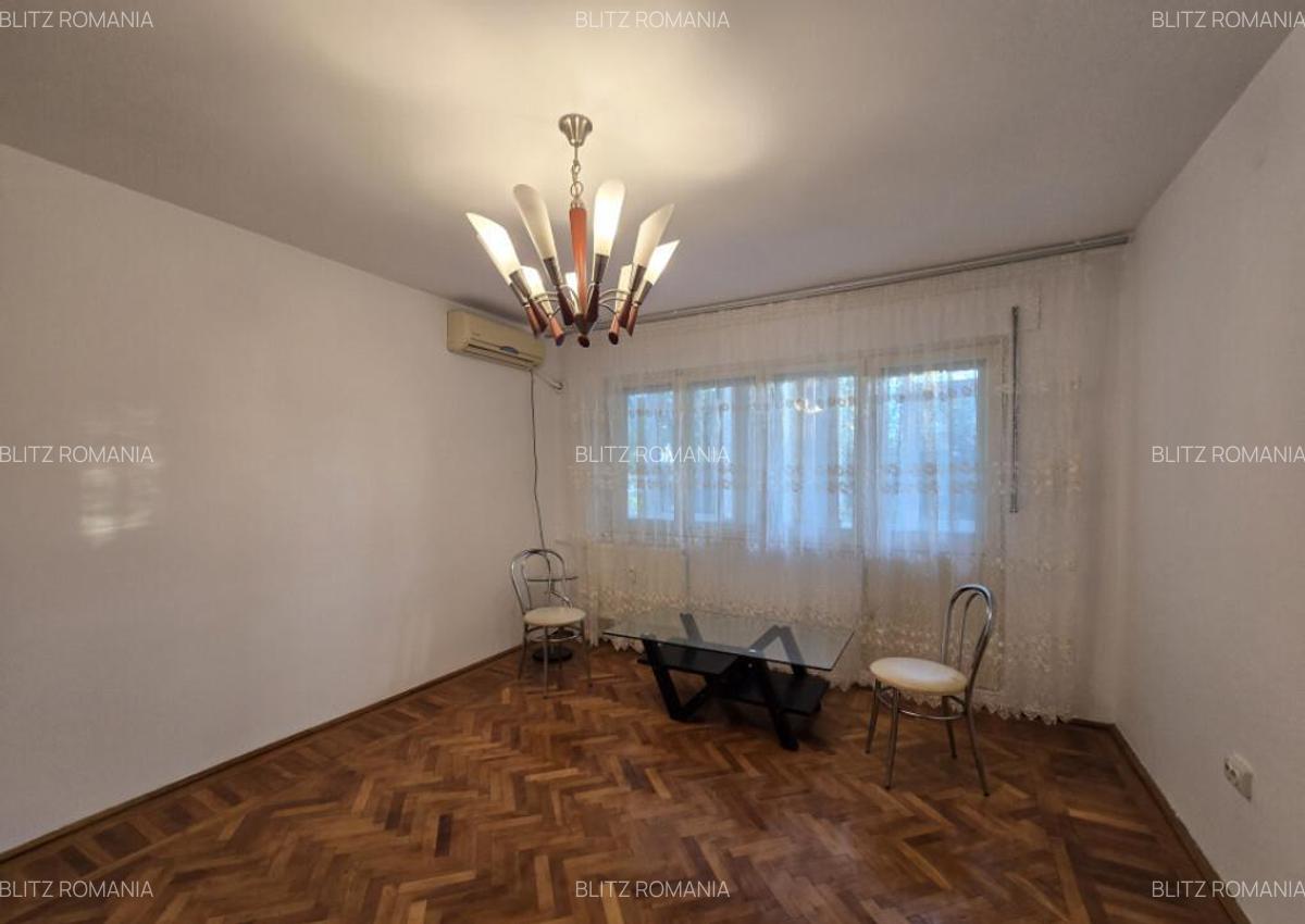 Apartament 3 camere, Nord Complexul Mare, etaj 1 - 1