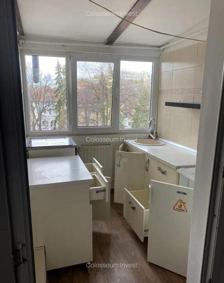 Apartament cu 2 camere, semidecomandat - zona Centru Istoric - 7