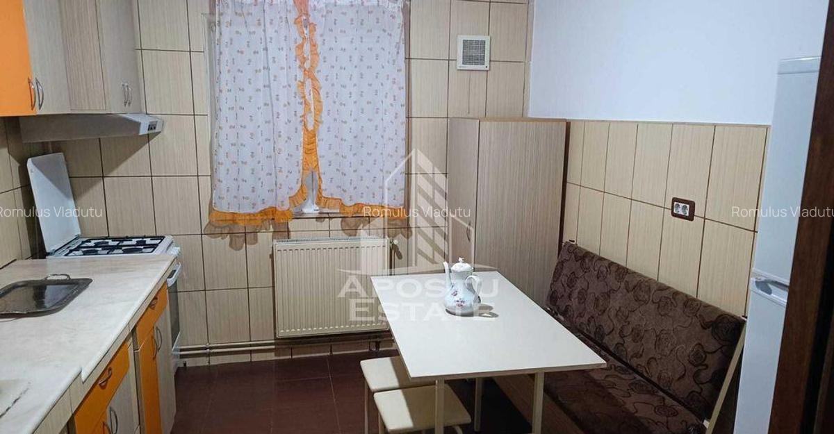 Apartament cu 3 camere zona Da^mbovit?a - 2
