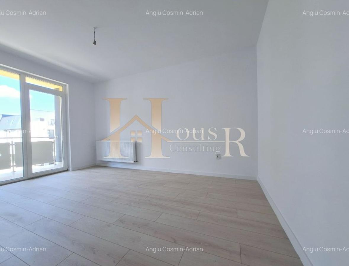 Boxa in CF. Decomandat. Bucatarie inchisa. - 2