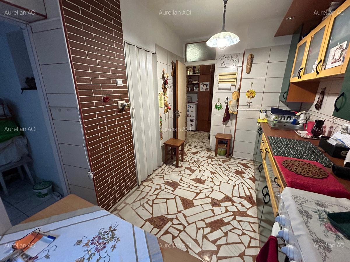 Aviatiei Nicolae Caramfil,2 balcoane, 2 Gr sanitare, 80 mp - 13