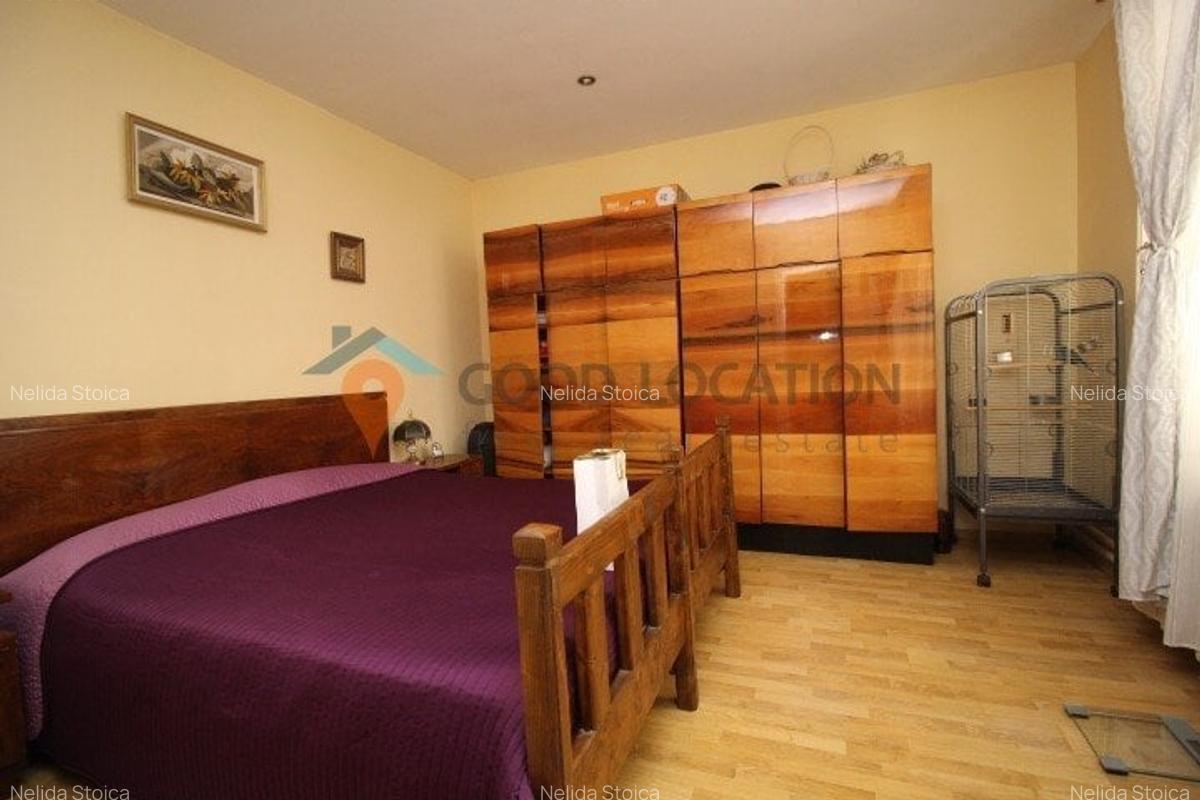 VILA DE VANZARE LA PIATA DOMENII, SINGUR CURTE - 4