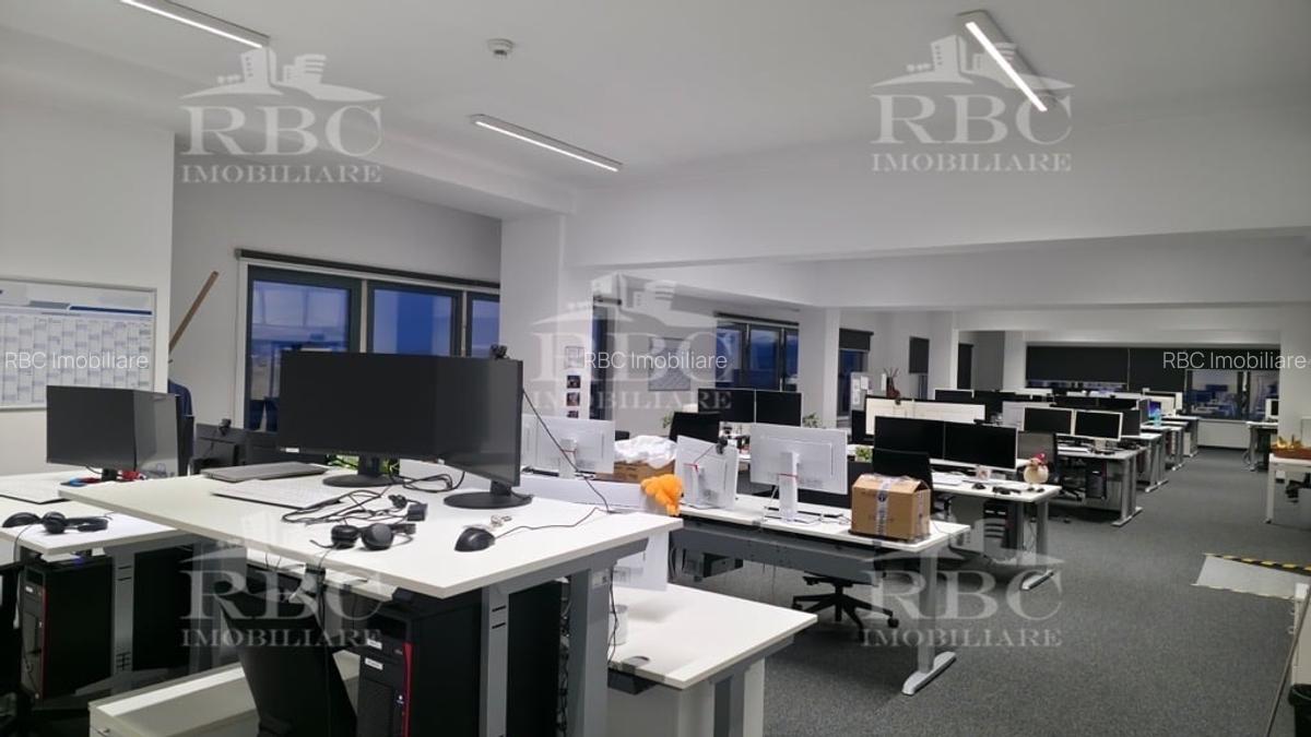 Comision 0 % - Spatiu de birou open space cu 5 parcari - 8