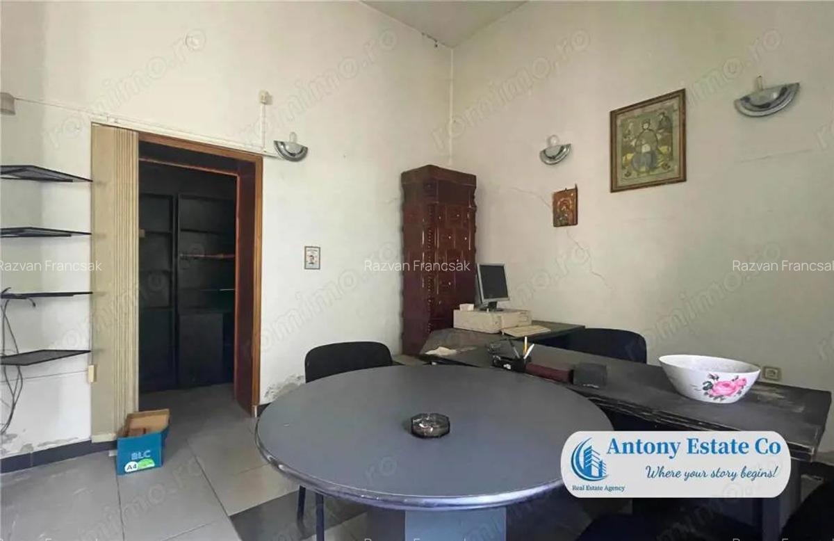 Apartament la casa de vanzare, 5 camere, Ultracentral - Oradea - 2