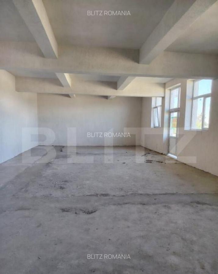 Spatiu Comercial - 3