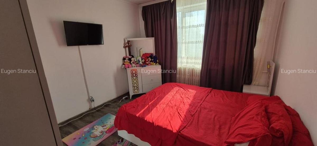 Apartament cu 3 camere semidecomandat, mobilat în Crângași - 3