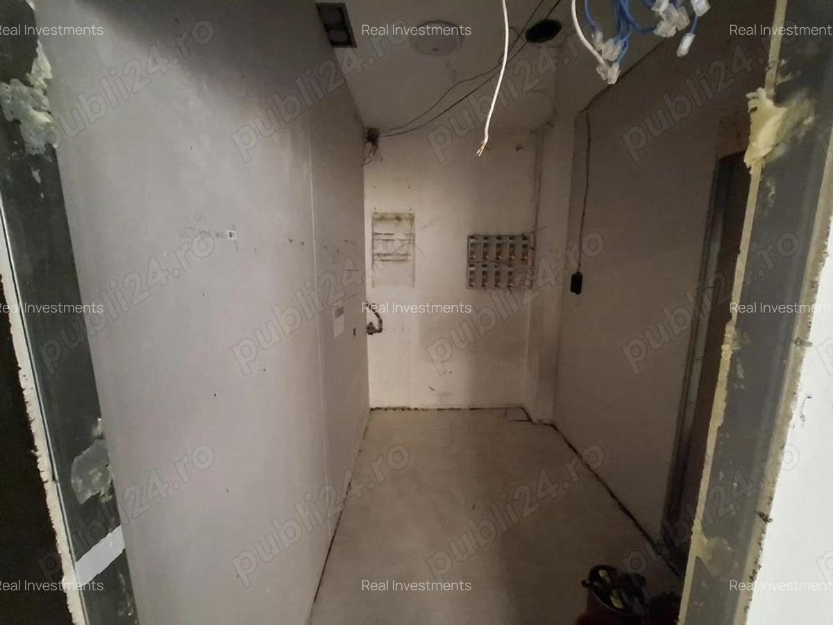 Inchiriez spatiu comercial zona UTA - 10